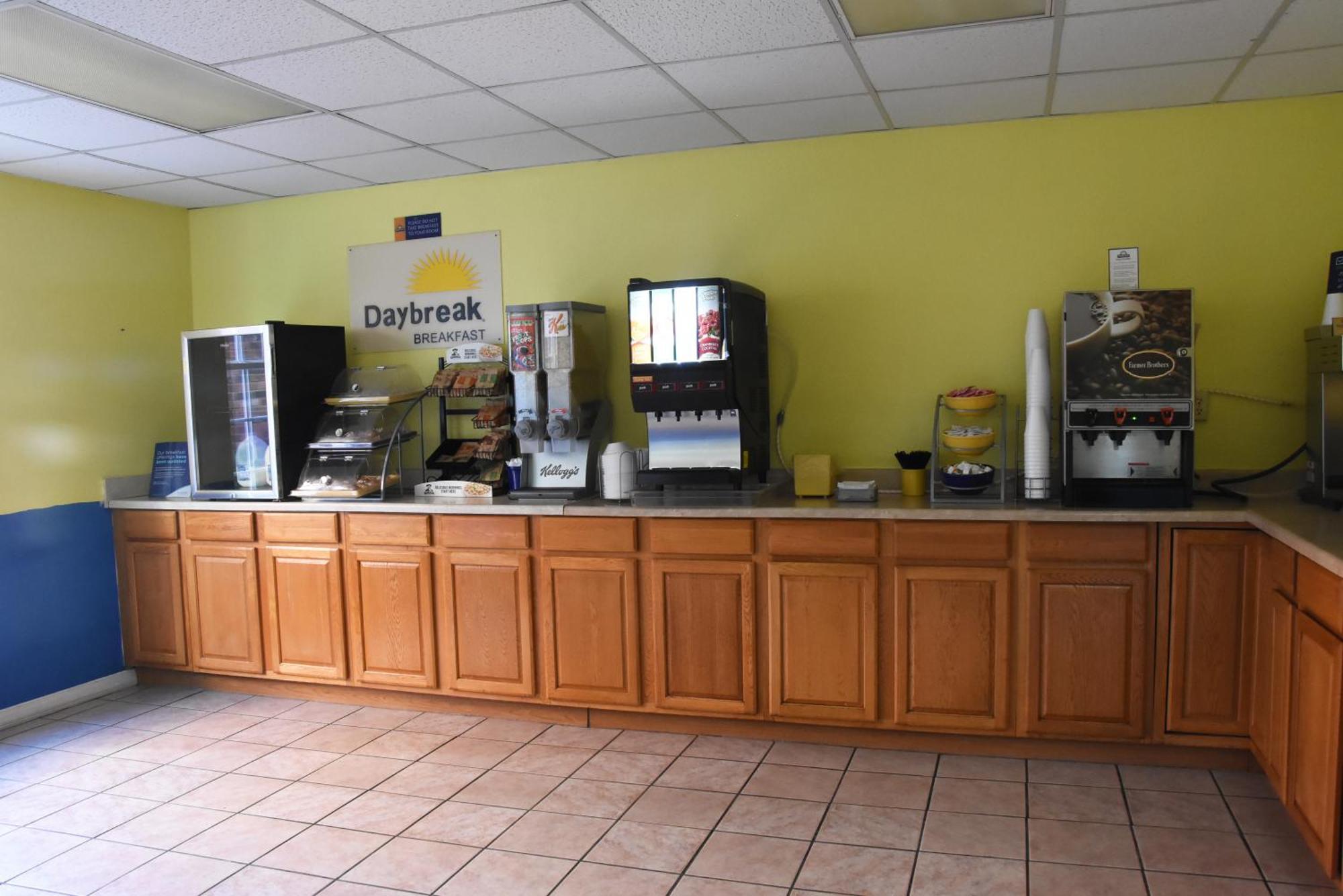 Days Inn By Wyndham Madisonville Εξωτερικό φωτογραφία